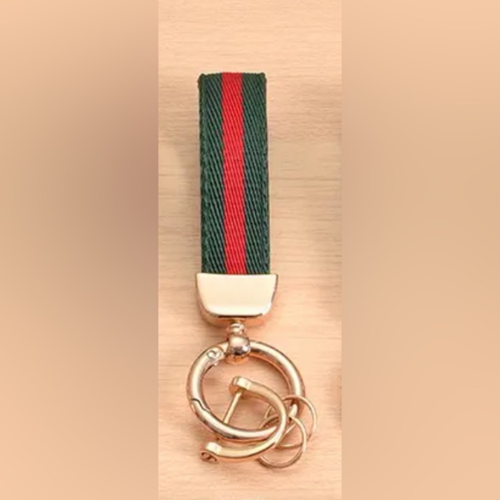 Webbed Rope Key Chain Green/Red - Picture 2 of 3